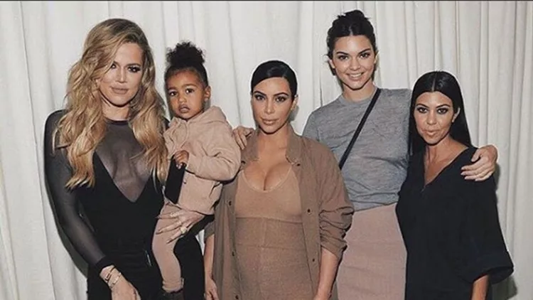 Kanye West: Το fashion show, οι Kardashians στο front row και τα σχόλια του fashion crowd